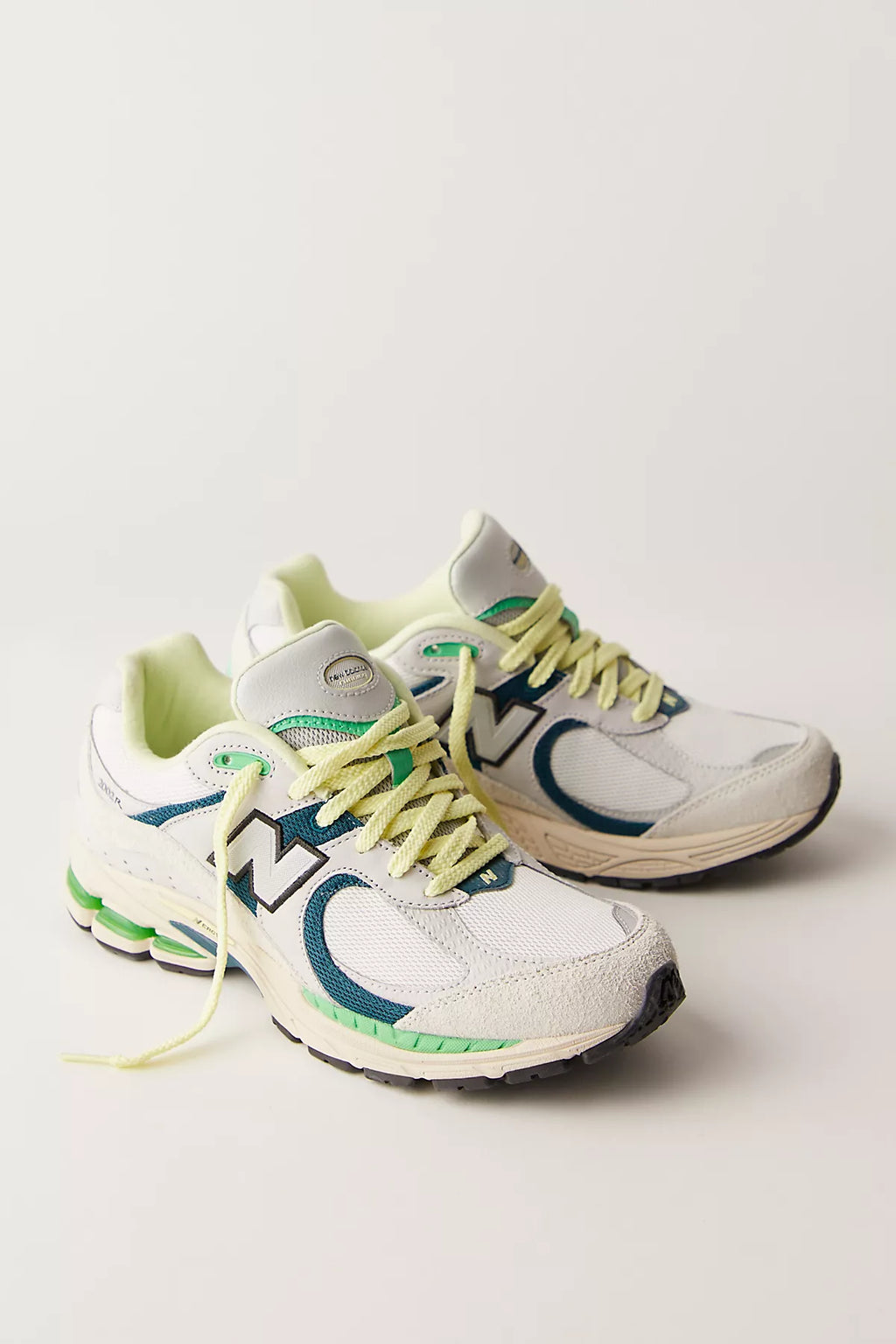 New Balance 2002r Sneakers