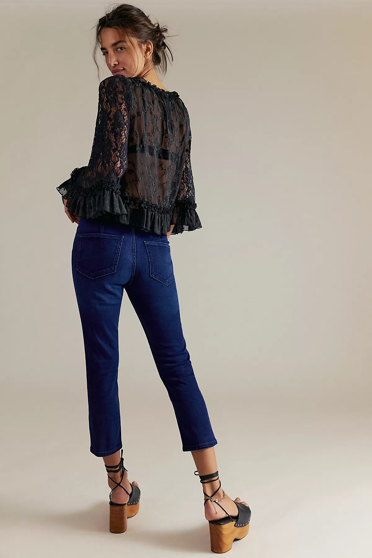 We The Free Knockout Mid-Rise Crop Jeans
