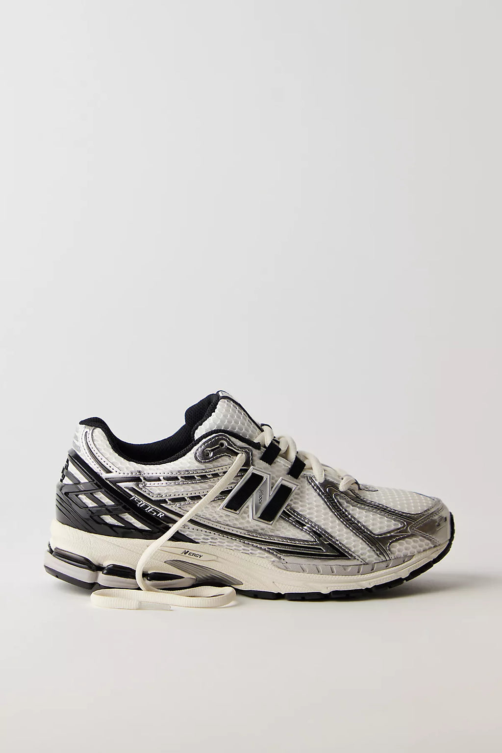 New Balance 1906R Sneakers