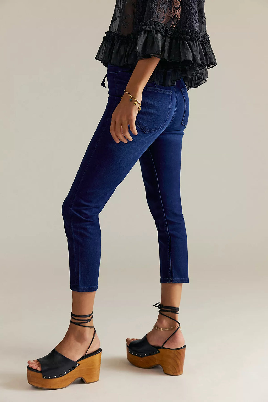 We The Free Knockout Mid-Rise Crop Jeans