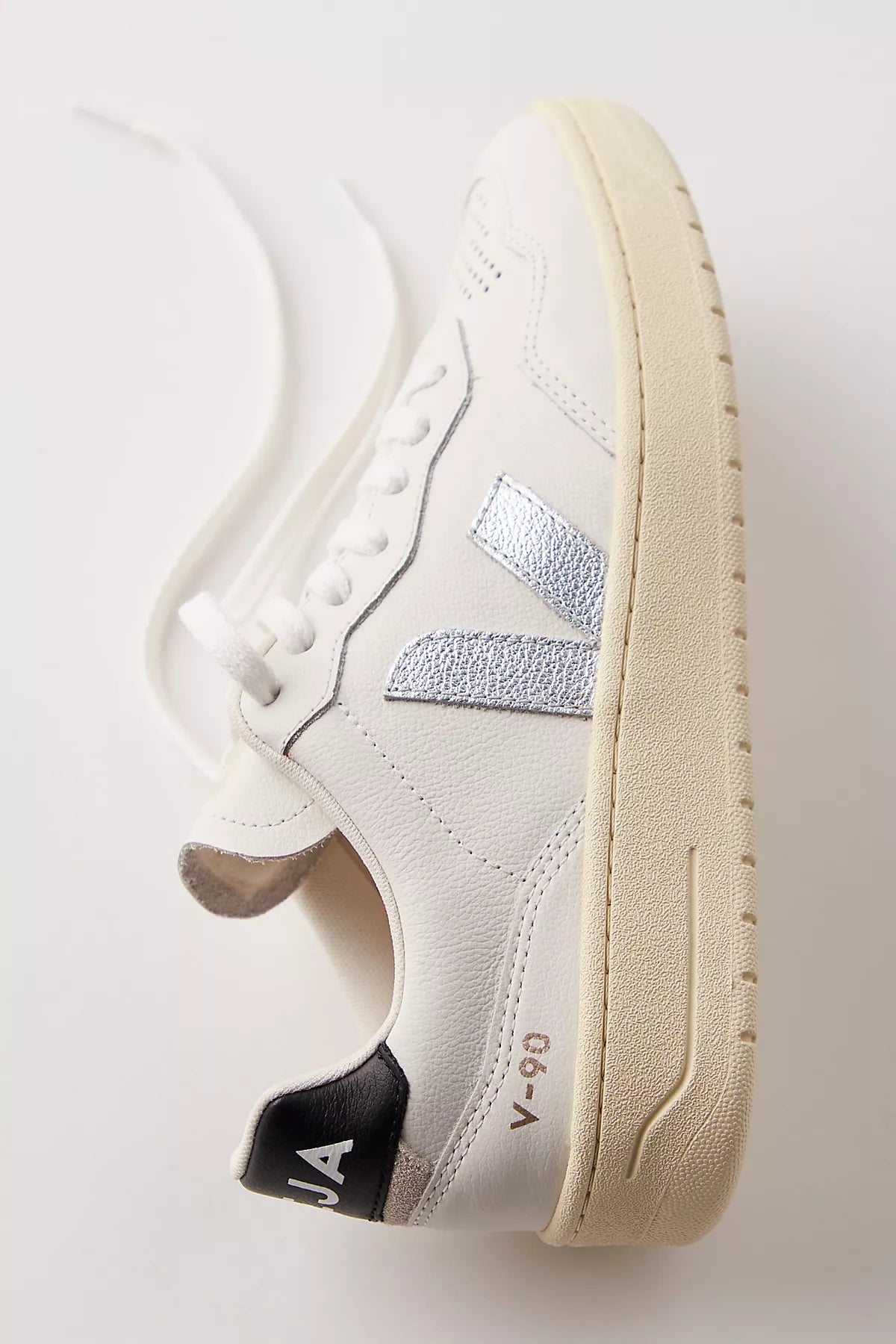 Veja V-90 Sneakers