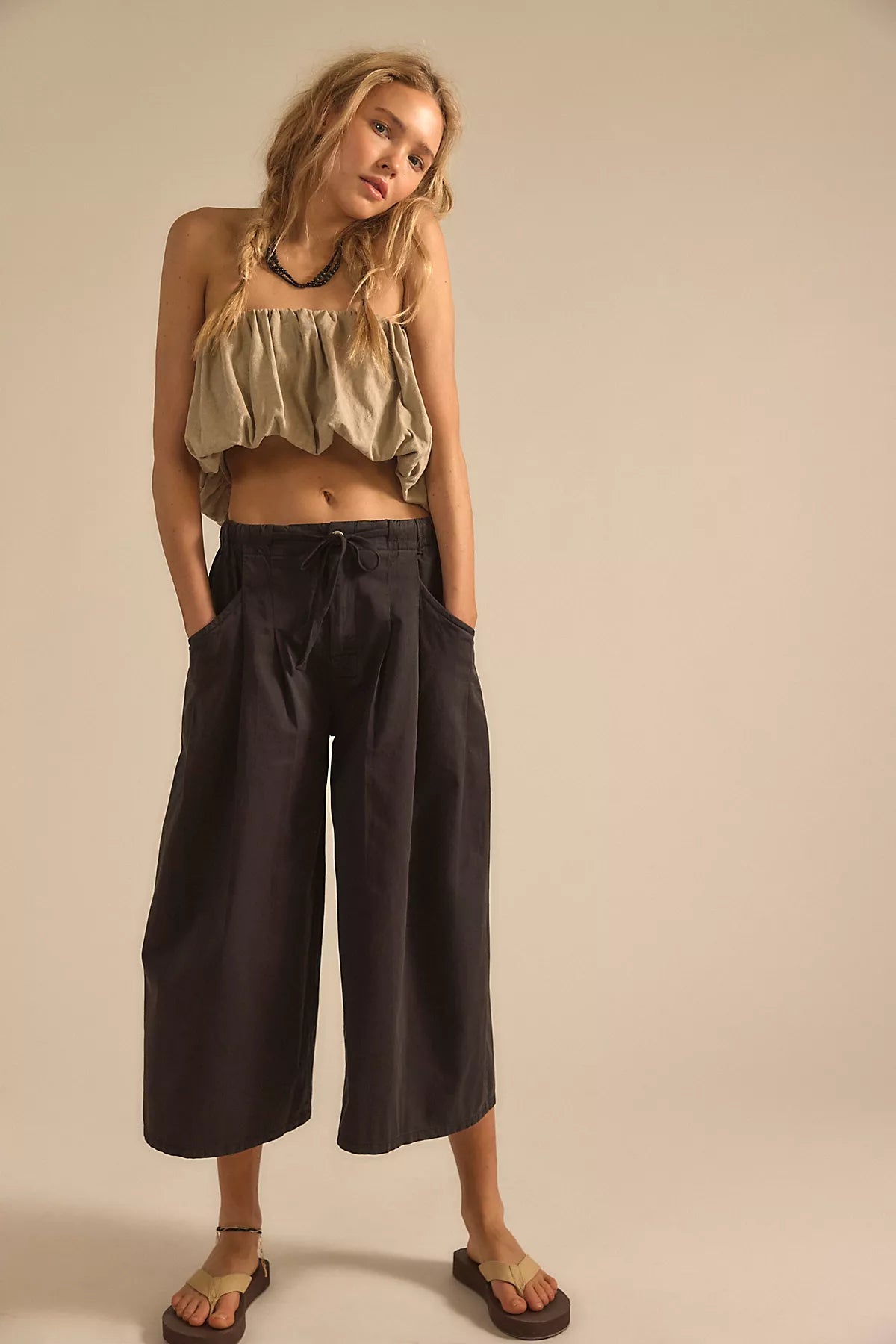 Telluride Wide-Leg Crop Pull-On Solid Pants