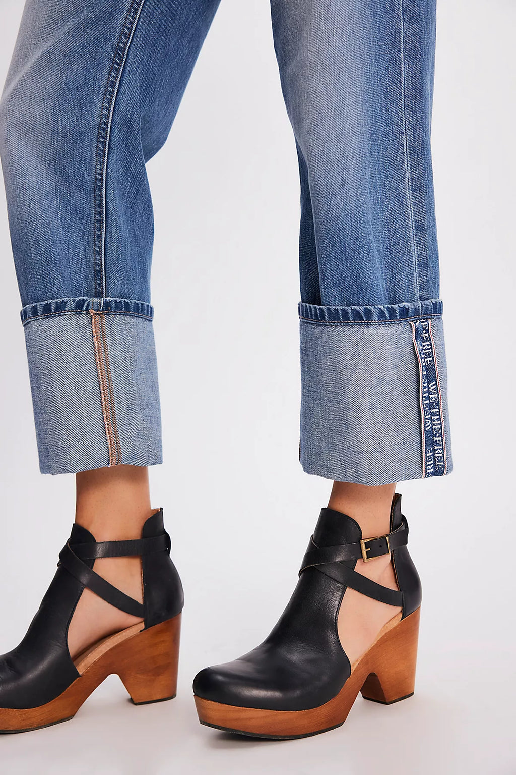 Cedar Leather Clogs