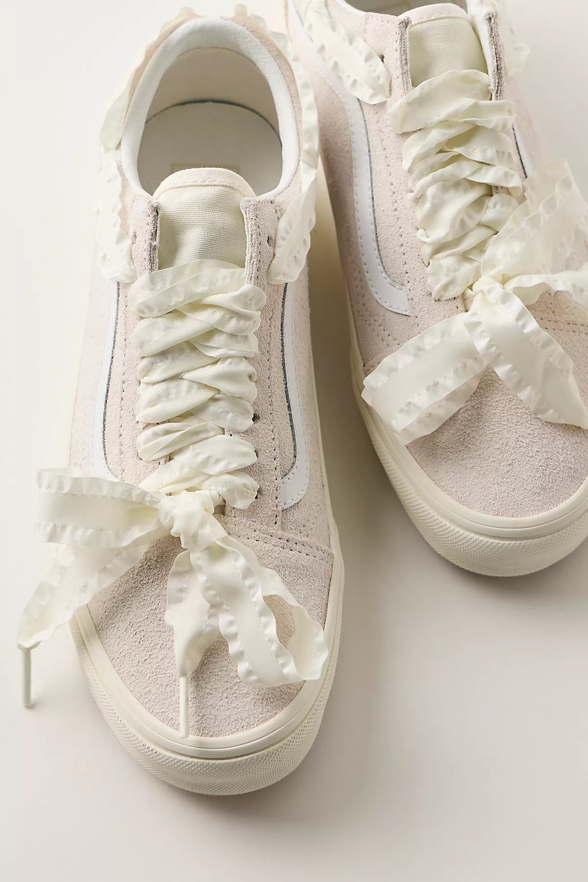 Vans Old Skool Coquette Sneakers