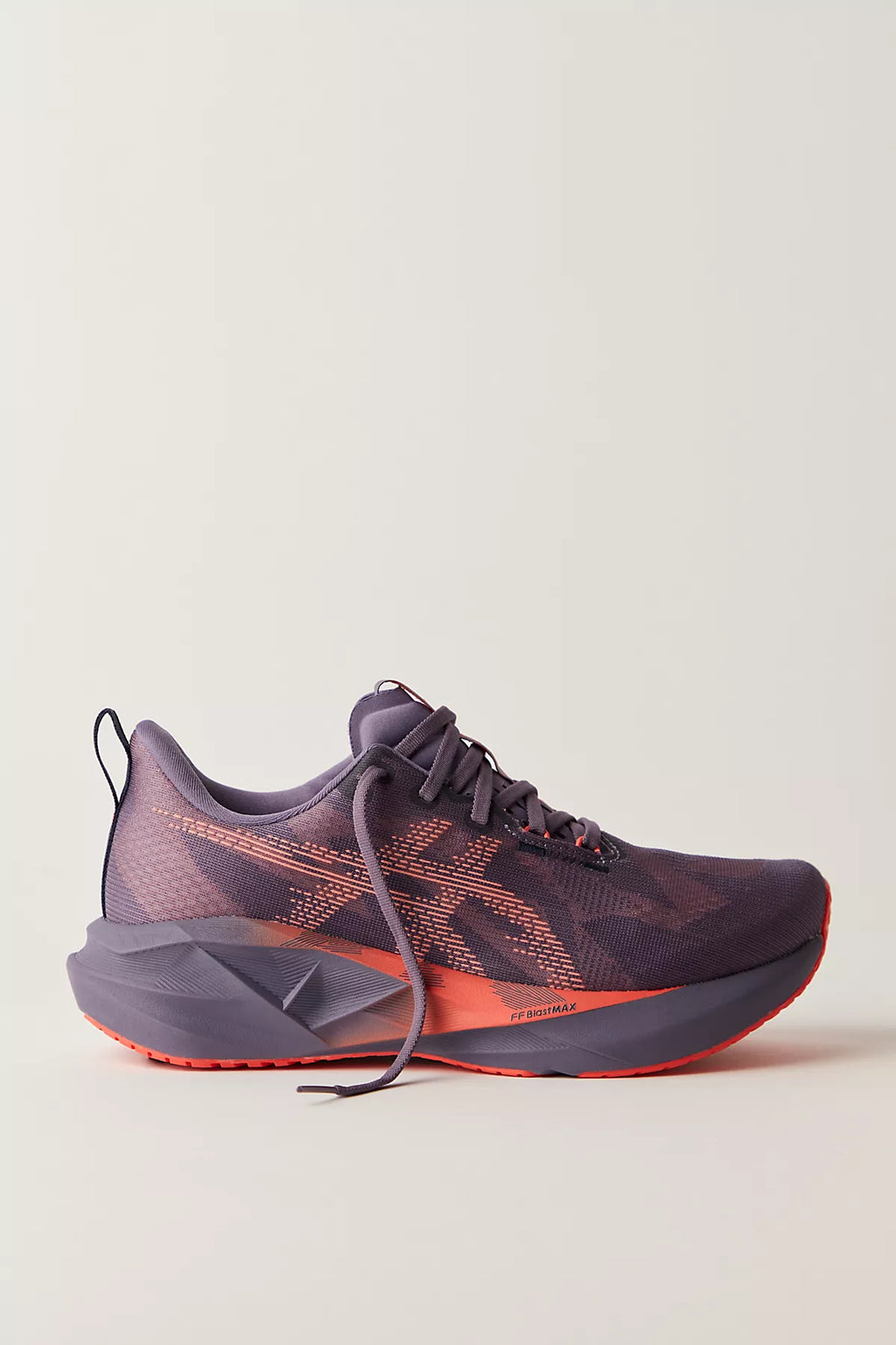 ASICS Novablast 5 Sneakers