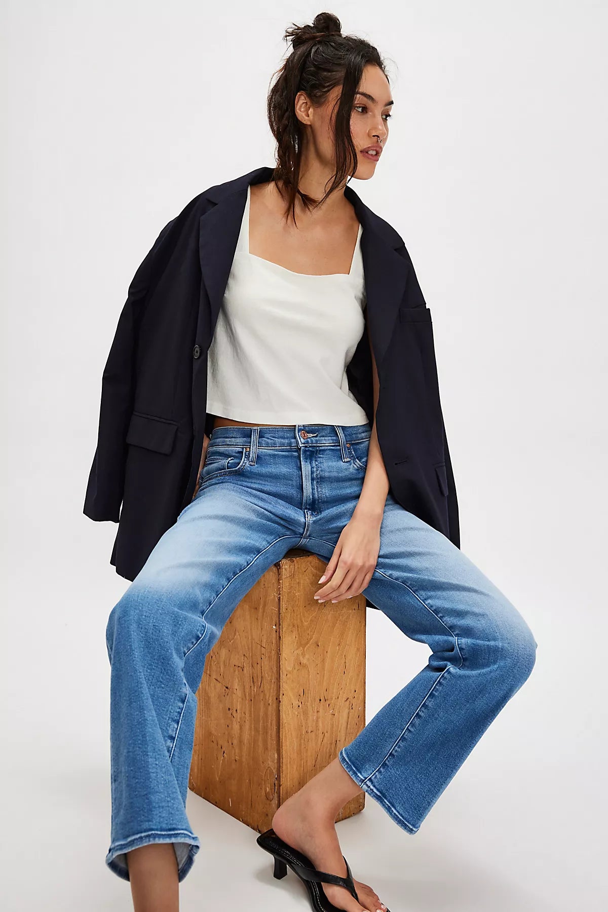 MOTHER The Mid-Rise Rambler Zip Jeans