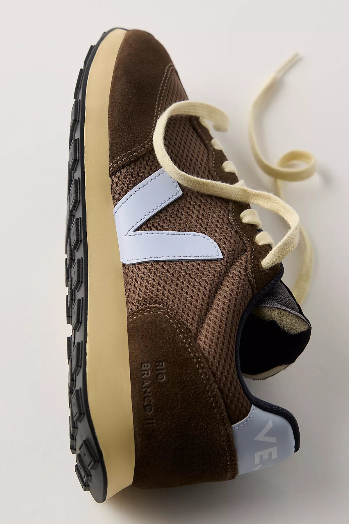 Veja Rio Branco II Sneakers
