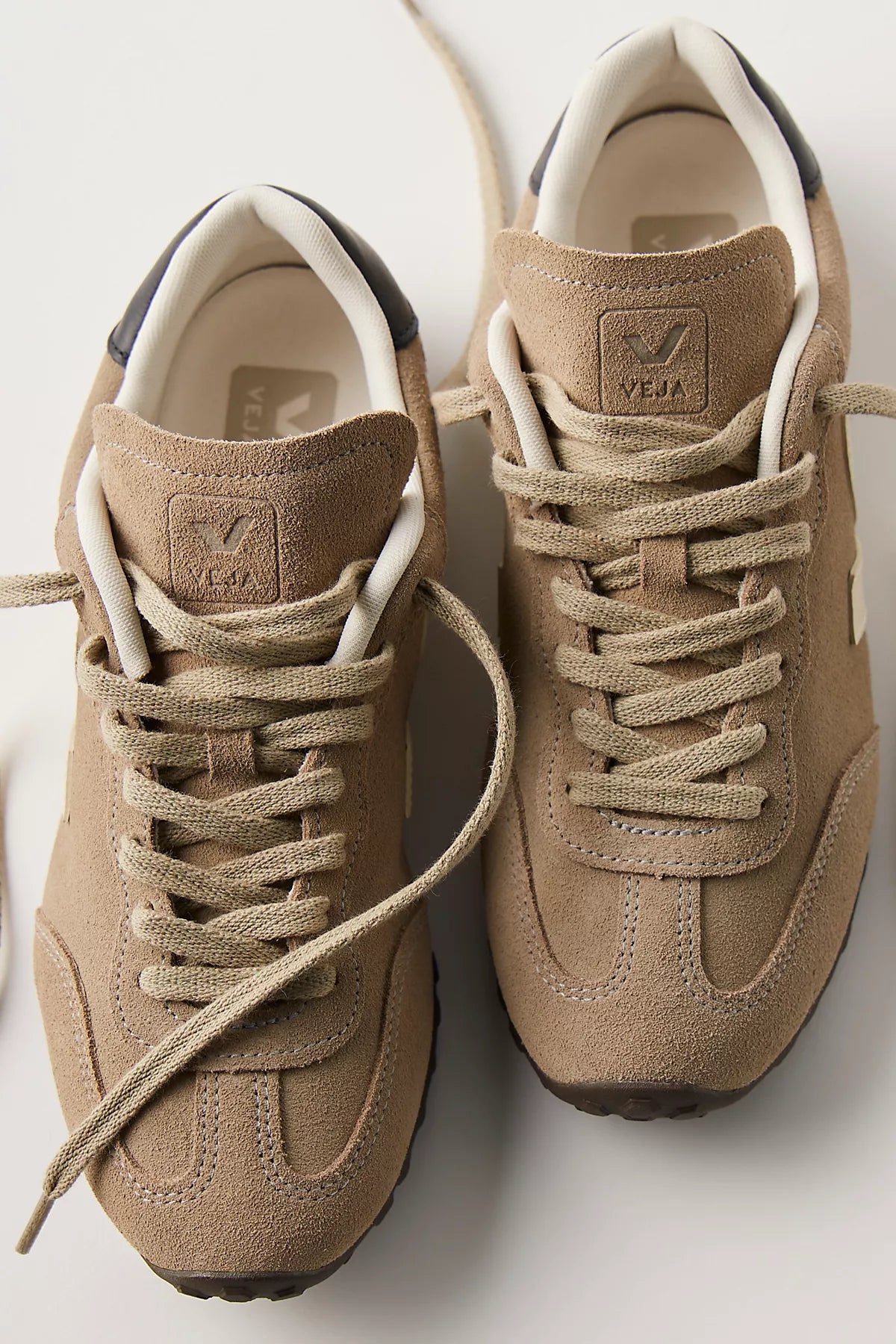 Veja GT Sneakers